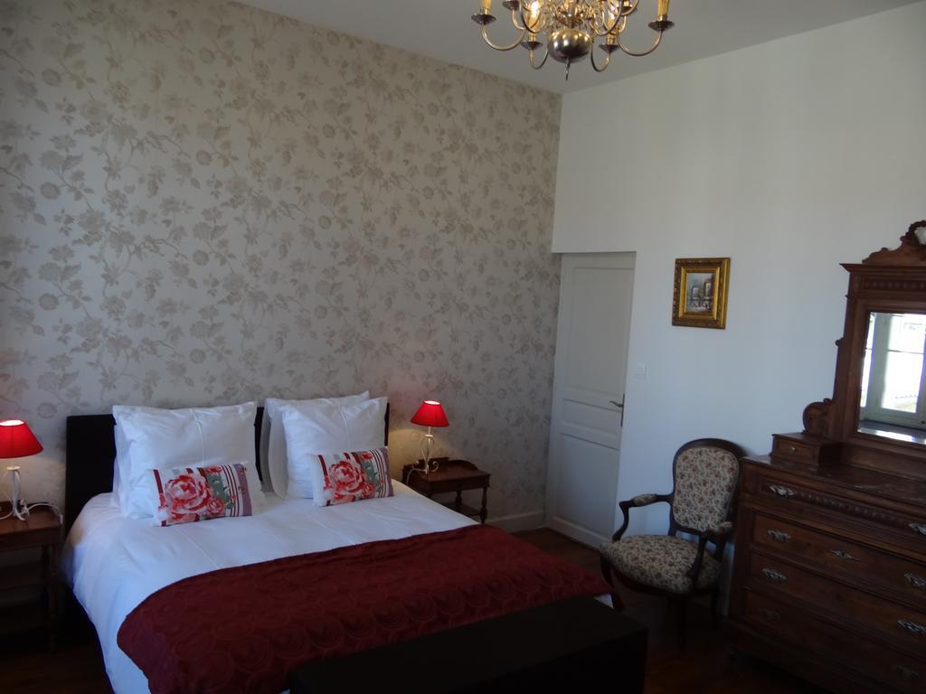 Bed & Breakfast L'Orangerie Каркасон Стая снимка