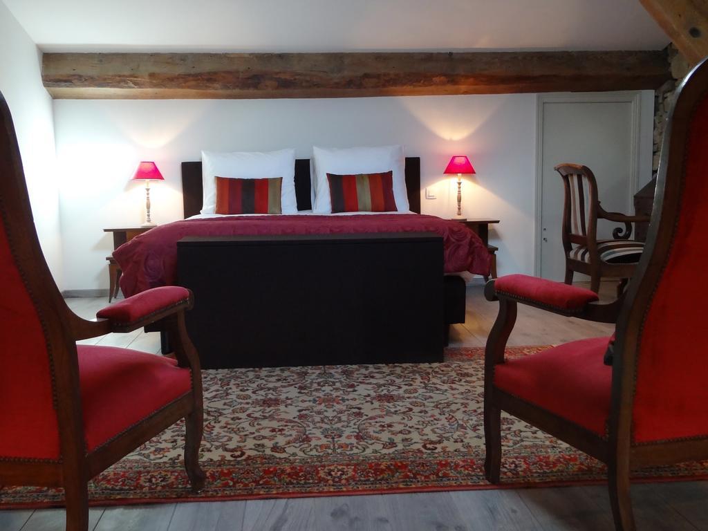 Bed & Breakfast L'Orangerie Каркасон Стая снимка